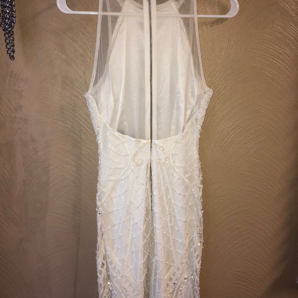 WHITE ENGAGEMENT DRESS - Picture 4 of 4
